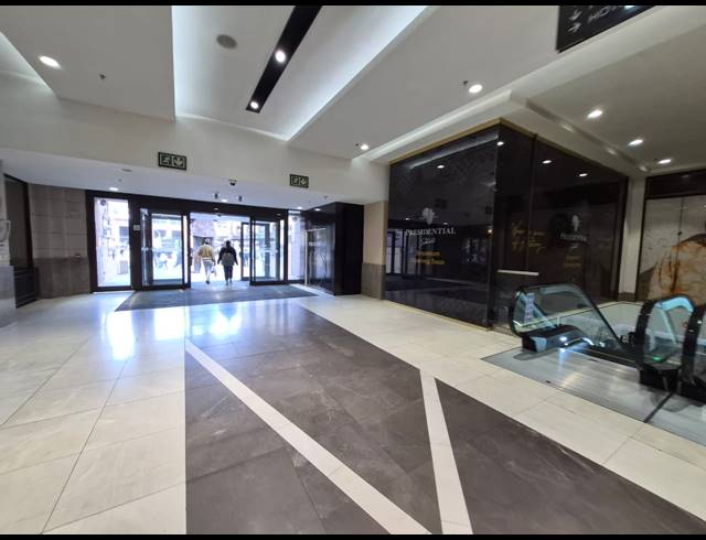 15M² OFFICE TO LET IN SANDTON CENTRAL